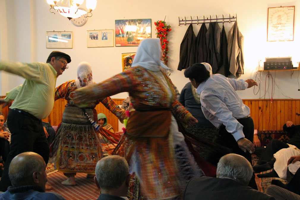 Chants et danses du djem alévi